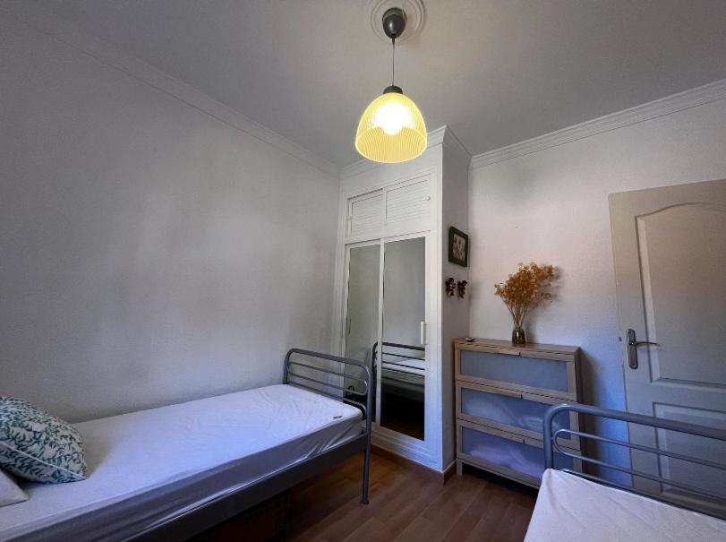 נובו סנקטי פטרי Chalet Los Pinos Con Piscina Privada מראה חיצוני תמונה